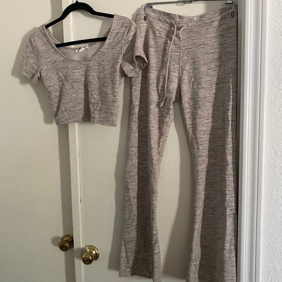 The Upside Lotus Allegra Crop Top and Pants Size Medium - Picture 2 of 5